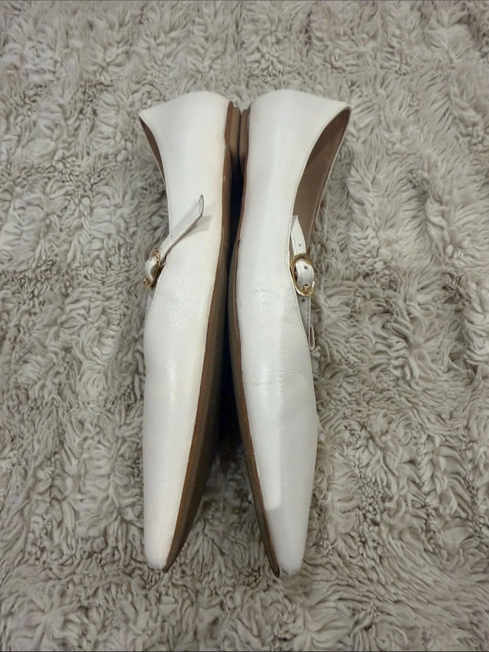 Stuart Weitzman stylish pointed